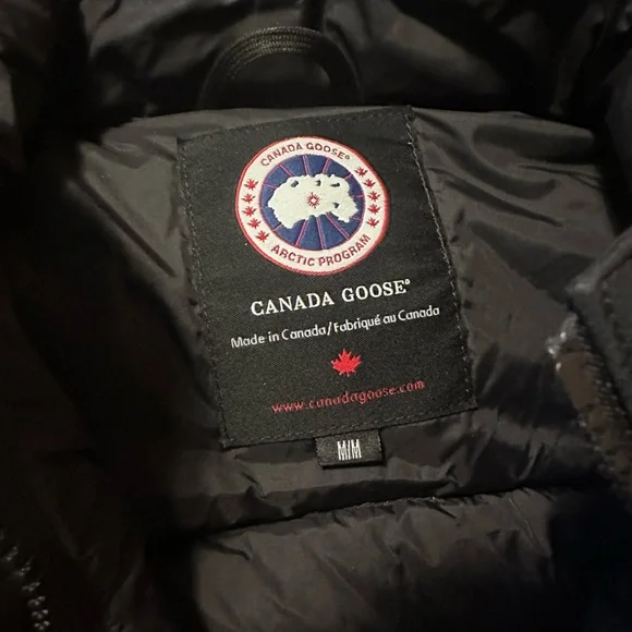 Canada Goose Black Arctic Program Vest - Picture 4 of 8